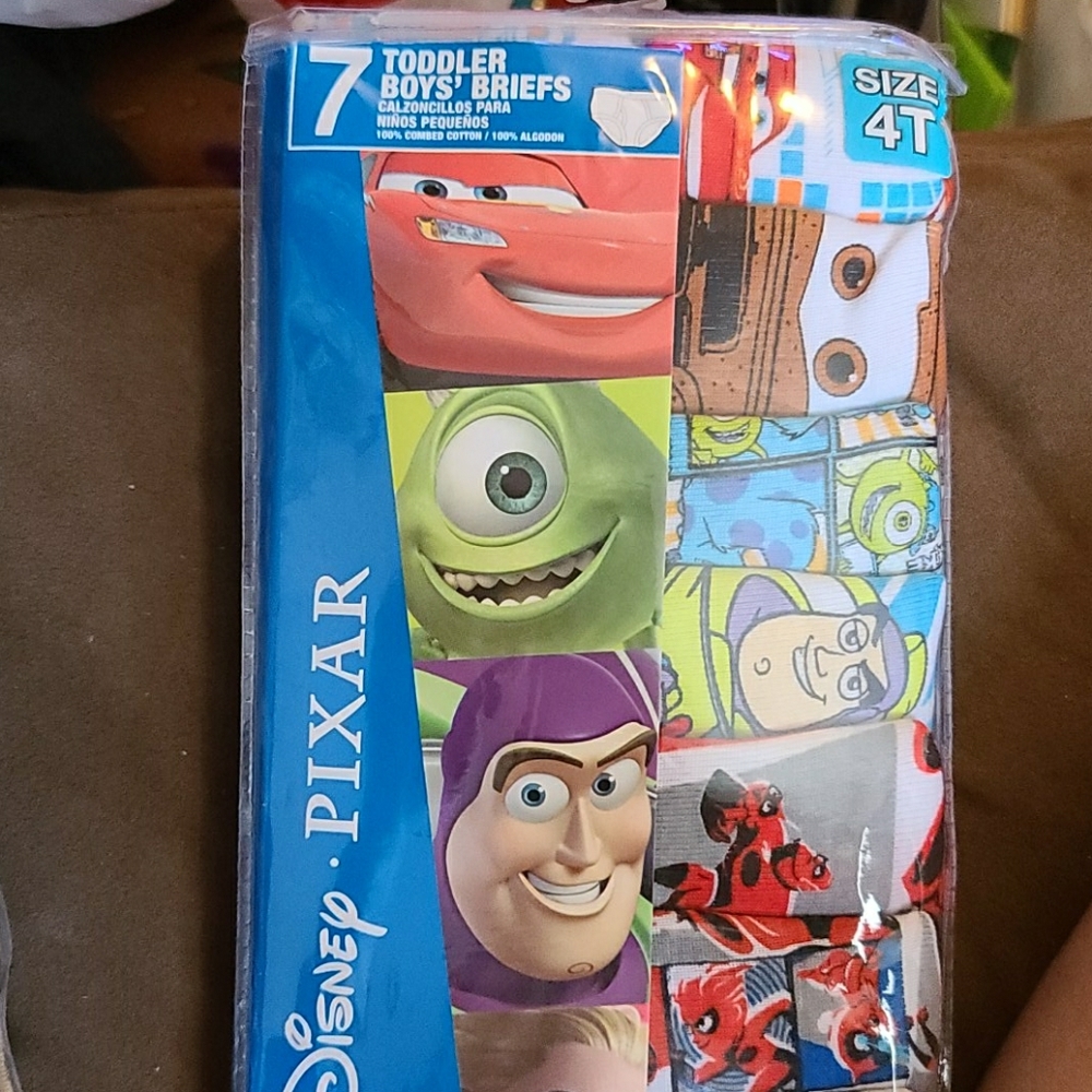 BNWT Toddler briefd